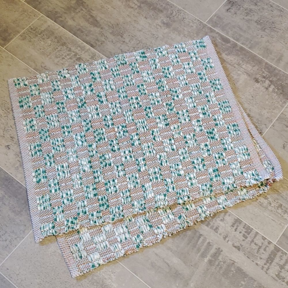 GUC Checkerboard Vintage Set of 2 Placemats